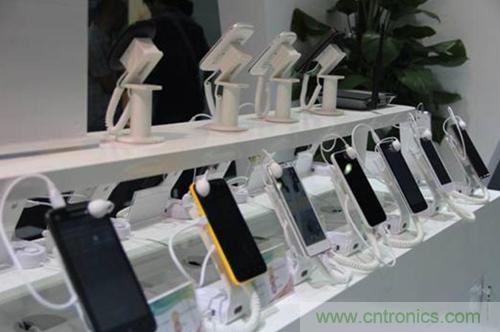 圖2：基于聯(lián)芯雙核/四核平臺(tái)的多款智能終端機(jī)型閃亮登場(chǎng)。