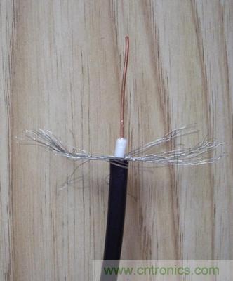 最簡單使用的天線&mdash;&mdash;罐頭天線，可做正饋大鍋饋源！ 