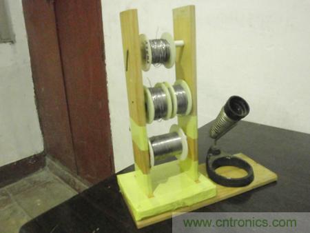 成本幾乎為零，三層錫絲架DIY