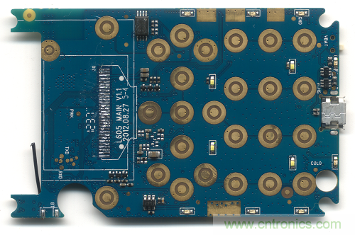 拆解探秘：售價(jià)75元的手機(jī)為什么還能盈利？