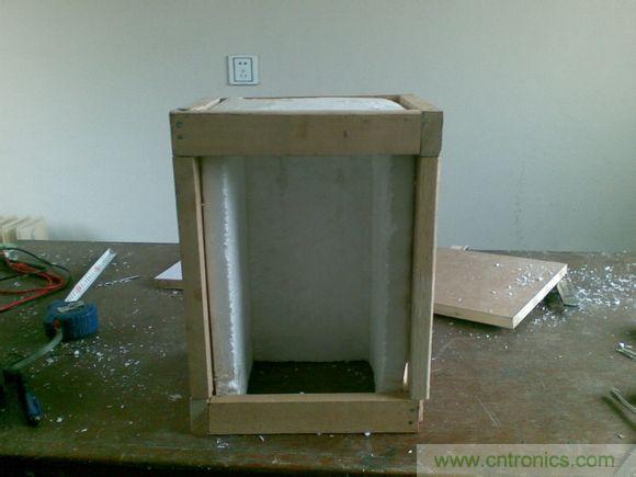 牛人DIY:百元自制車載冰箱