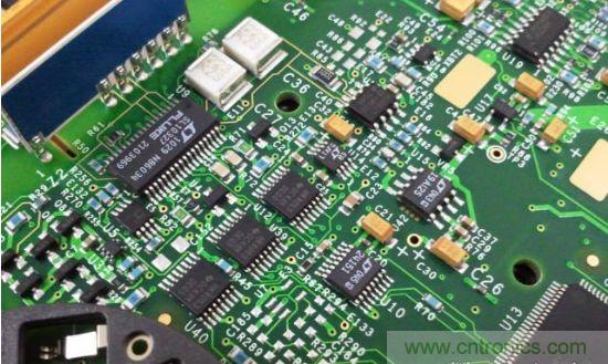 拆萬用表中的的&ldquo;蘋果&rdquo; Fluke 287