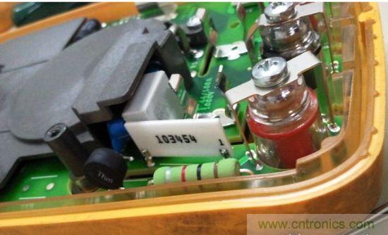 拆萬用表中的的&ldquo;蘋果&rdquo; Fluke 287