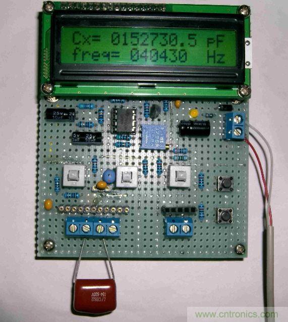 DIY集電容、電感和頻率為一體的測量儀器