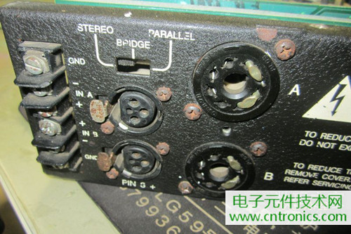 用料很給力！專業(yè)后級(jí)功放美國(guó)高峰FA1201拆解