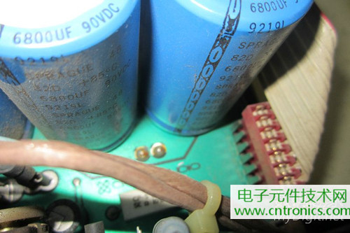 用料很給力！專業(yè)后級(jí)功放美國(guó)高峰FA1201拆解