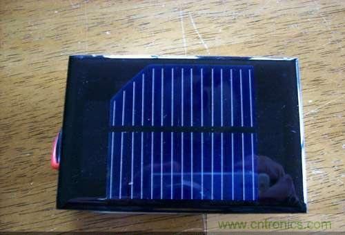 創(chuàng)意DIY:自制iPhone太陽能充電器