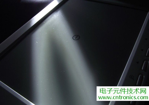 探秘電子紙！一款電紙書的電子墨水屏拆解