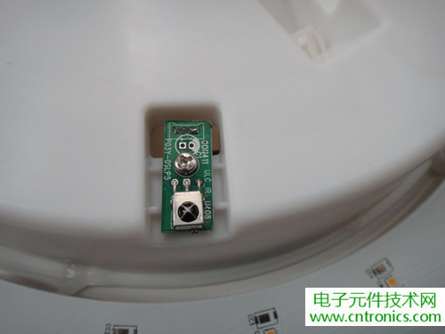 高端大氣上檔次！智能遙控調(diào)光LED吸頂燈拆解