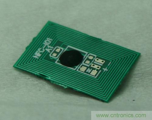 一分錢一分貨！帶NFC功能藍(lán)牙耳機(jī)拆解