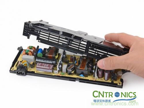 游戲機(jī)內(nèi)部的秘密:逆天級(jí)拆解索尼 PALY STATION 4!