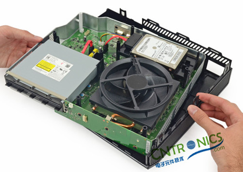 不容錯(cuò)過(guò)！大神級(jí)拆解力作：X-BOX ONE 解密內(nèi)部結(jié)構(gòu)!！