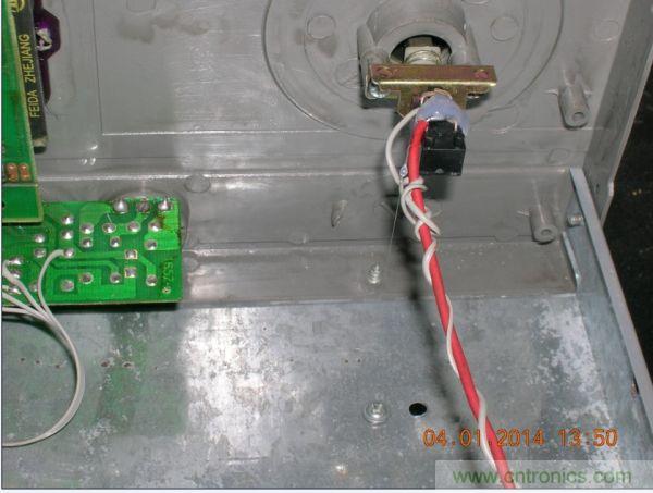 巧奪天工！大神利用山寨功放為高性價(jià)比逆變器"穿新衣"