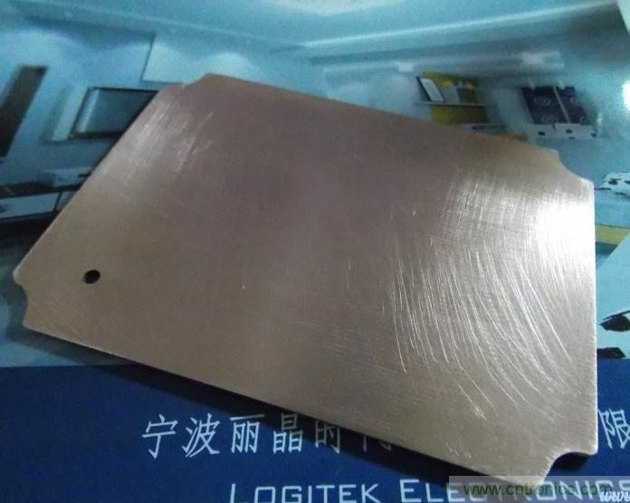 牛人全手工DIY：微電腦智能溫控市電開(kāi)關(guān)