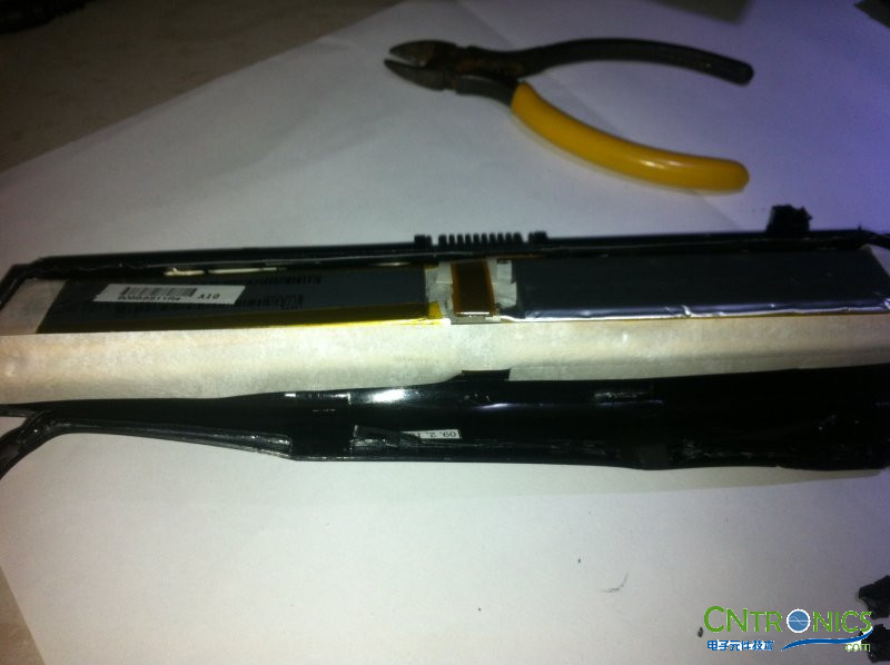 不一樣的DELL筆記本電池拆解小竅門！