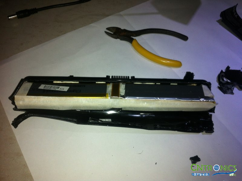 不一樣的DELL筆記本電池拆解小竅門！