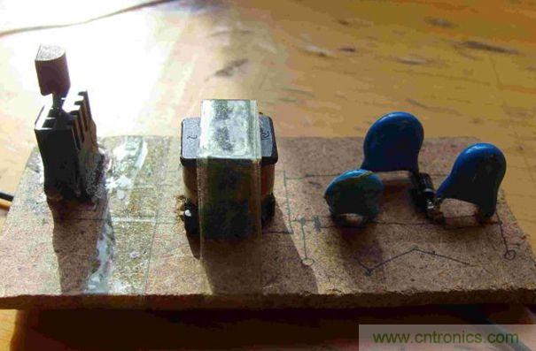 DIY單管自激，領略高壓電火花風采