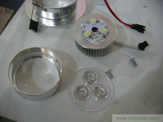 DIY：大雄家的路燈，帶你找回童年的記憶