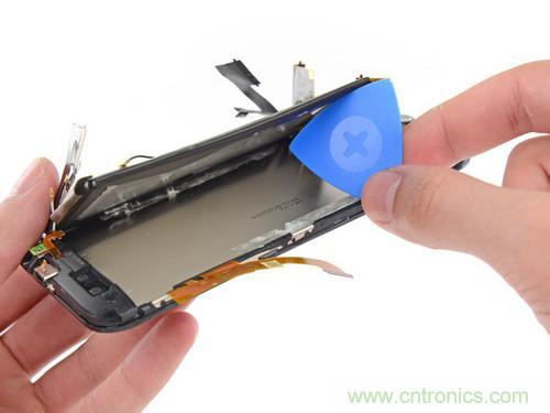 牛人強(qiáng)拆！新HTC One(M8)真機(jī)精密做工難修理