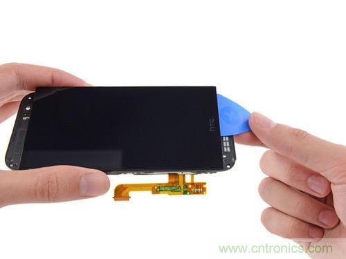 牛人強(qiáng)拆！新HTC One(M8)真機(jī)精密做工難修理