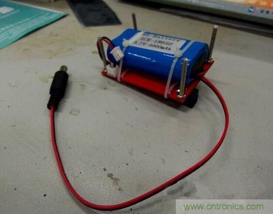 DIY神器：夜間不間斷電源，大學(xué)通宵嗨翻天！