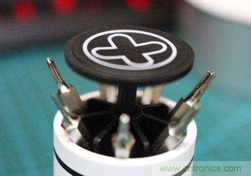 一款獨(dú)一無二的鋰電螺絲刀拆解評(píng)測(cè)：不止是價(jià)格感人