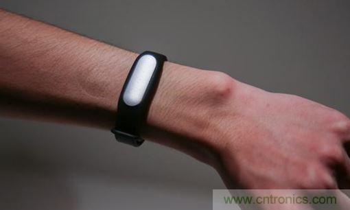 小米手環(huán)光感版體驗(yàn)：便宜實(shí)惠，功能尚可