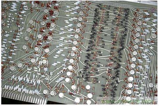 拆解也懷舊，讓人驚嘆的古董級(jí)可編程科學(xué)計(jì)算器 from 1966