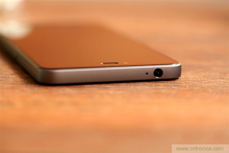 前世500次回眸,換來今生一次擦肩而過，那500多天的等待能否讓錘子揚(yáng)眉吐氣？