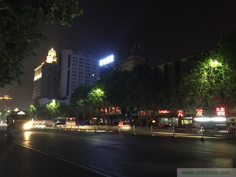 無邊框的 nubia Z9 ，一款既有驚喜，又有驚艷的智能手機(jī)