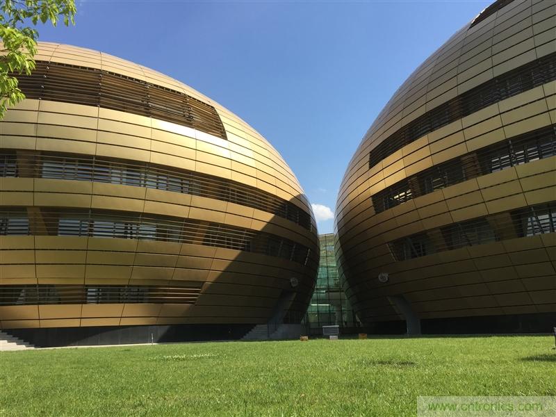 無邊框的 nubia Z9 ，一款既有驚喜，又有驚艷的智能手機(jī)