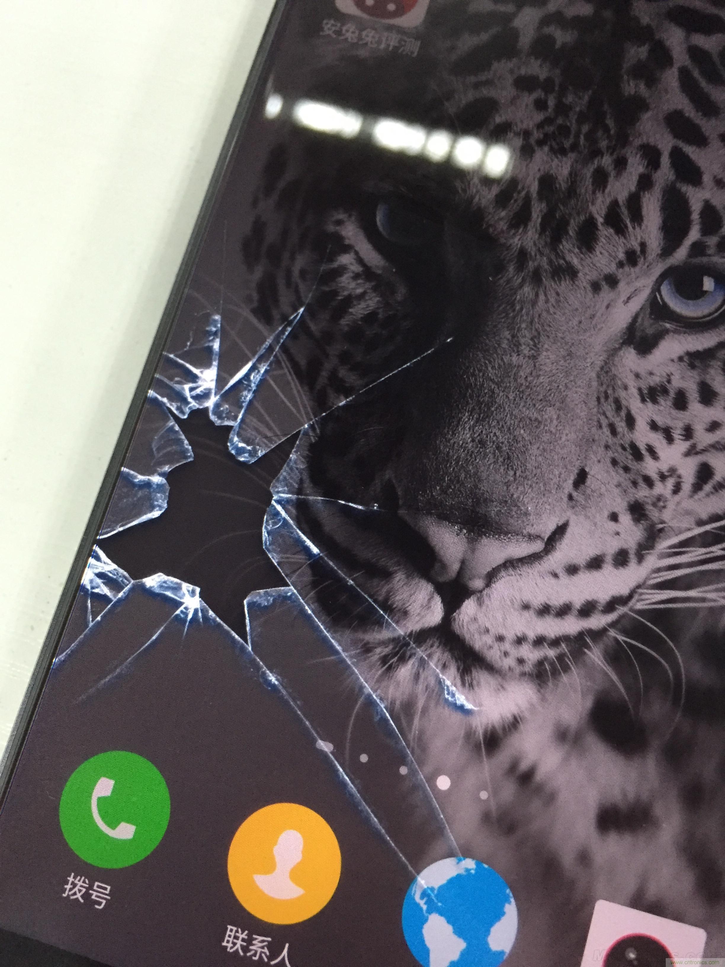 無邊框的 nubia Z9 ，一款既有驚喜，又有驚艷的智能手機(jī)