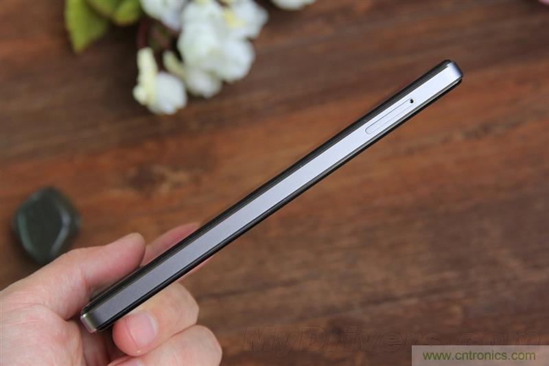 無邊框的 nubia Z9 ，一款既有驚喜，又有驚艷的智能手機(jī)