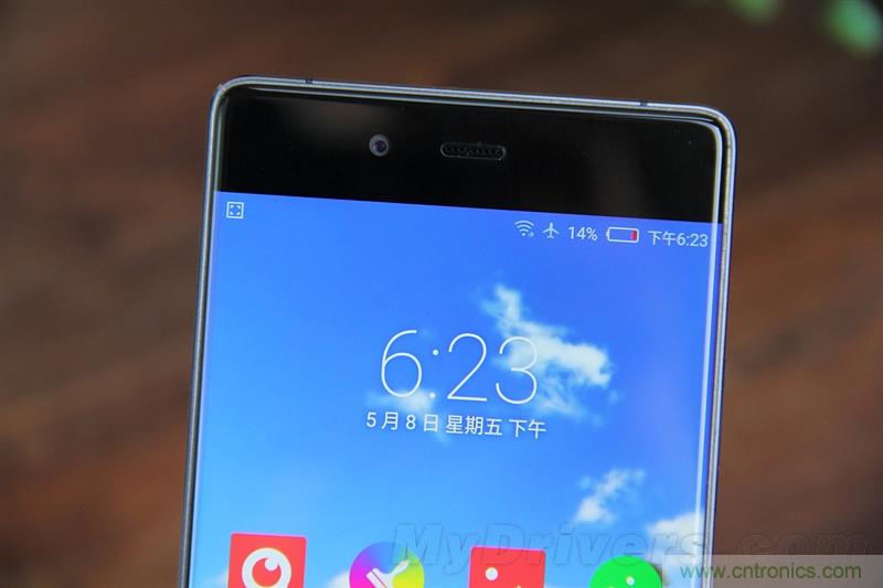 無邊框的 nubia Z9 ，一款既有驚喜，又有驚艷的智能手機(jī)