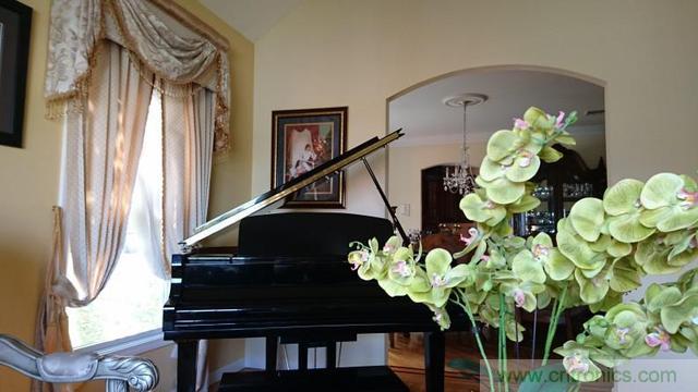 傳奇索尼，憑借Sony Xperia Z5能否在移動(dòng)市場奪得一席之地？