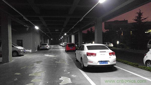 業(yè)界良心 LG V10 評測:剛毅、冷峻，不失人性化