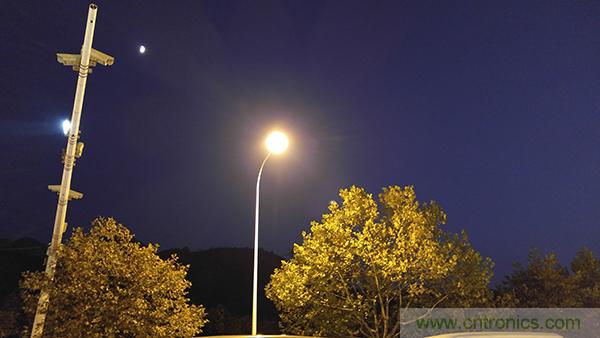 業(yè)界良心 LG V10 評測:剛毅、冷峻，不失人性化