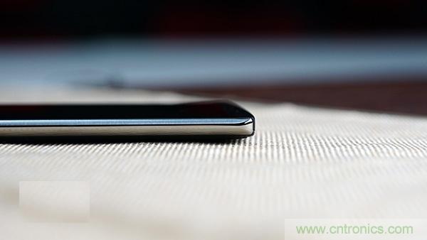 業(yè)界良心 LG V10 評測:剛毅、冷峻，不失人性化