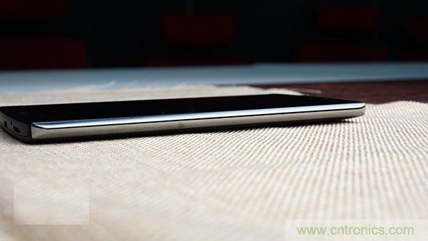 業(yè)界良心 LG V10 評測:剛毅、冷峻，不失人性化