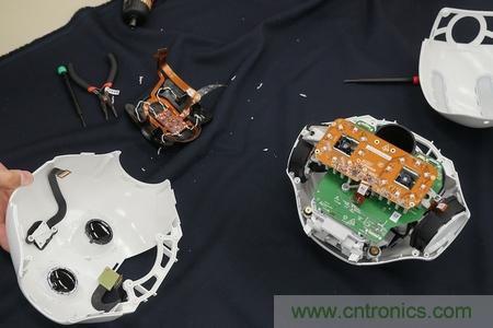 拆解筆記本不過(guò)癮，那就來(lái)拆拆日本情感機(jī)器人吧！