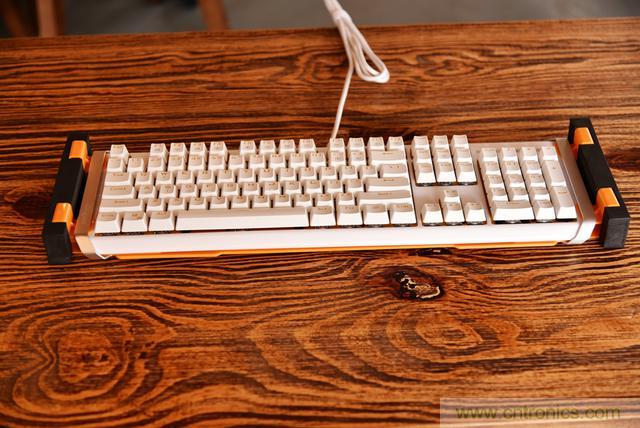 左手寫愛，右手寫他&mdash;&mdash;從此鍵盤鼠標(biāo)不分家！