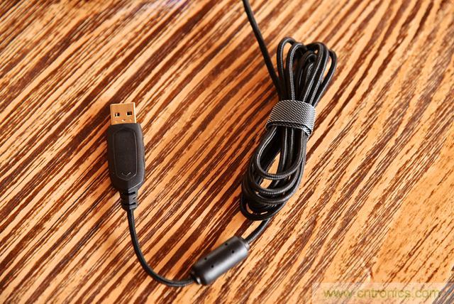 左手寫愛，右手寫他&mdash;&mdash;從此鍵盤鼠標(biāo)不分家！