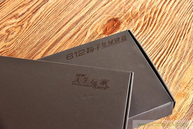 左手寫愛，右手寫他&mdash;&mdash;從此鍵盤鼠標(biāo)不分家！