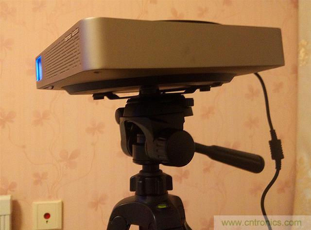 無屏電視時代已然來臨，客廳你做好準(zhǔn)備了嗎？