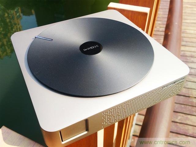 無屏電視時代已然來臨，客廳你做好準(zhǔn)備了嗎？