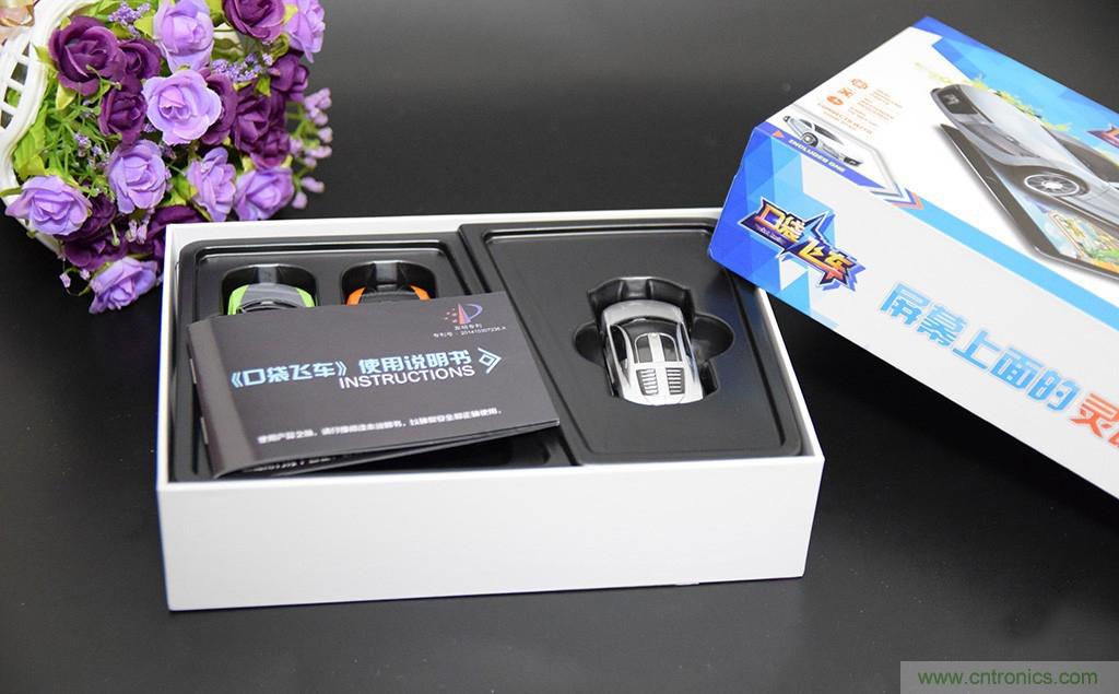 虛擬與現(xiàn)實(shí)相結(jié)合的飛車游戲，讓你體驗(yàn)速度與激情的碰撞！