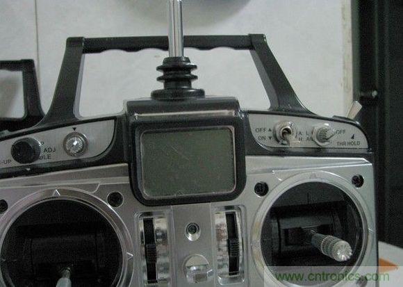 無人機 DIY 制作全過程，酷得不要不要的！