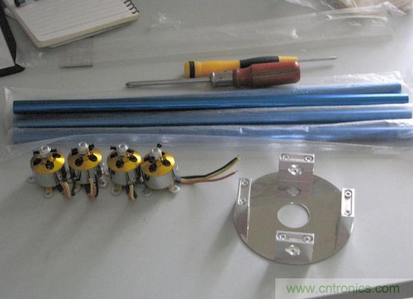 無人機 DIY 制作全過程，酷得不要不要的！