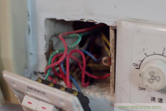 星球大戰(zhàn)原力釋放，無線控制易如反掌