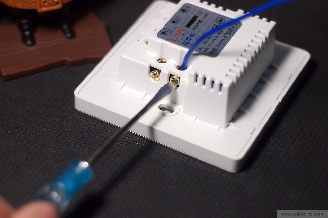 星球大戰(zhàn)原力釋放，無線控制易如反掌